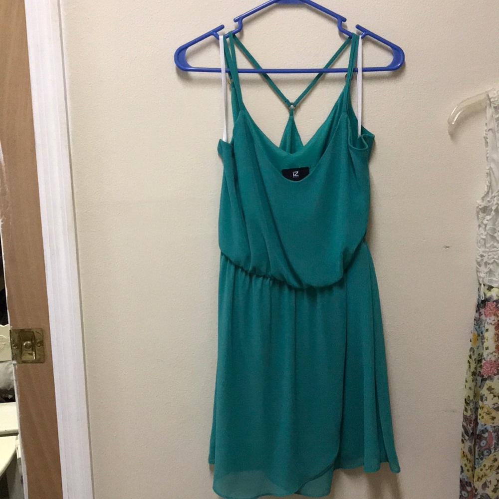 Juniors medium dress worn once excellent condition